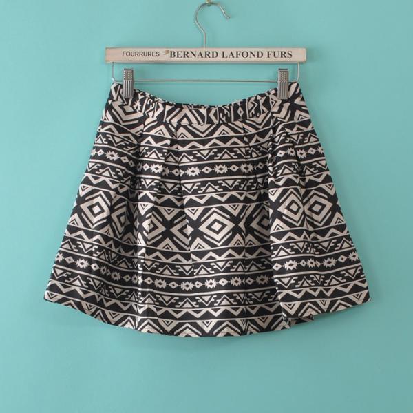 Black Abstract Print Skirt..